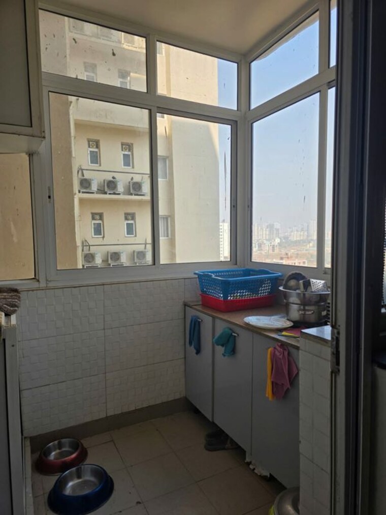 Kitchen, paras-irene 3.5 Bedroom 2150 Sq.Ft. Apartment In Sector 70a Gurgaon 10356644