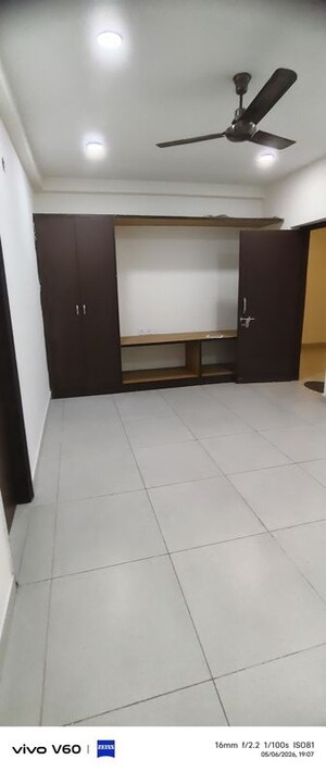 Room in 2 BHK Independent House at Sector 26 – for Rent