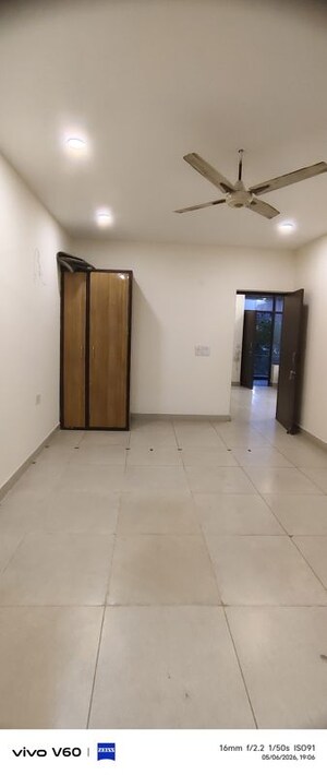 Room in 2 BHK Independent House at Sector 26 – for Rent