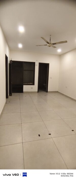 Room in 2 BHK Independent House at Sector 26 – for Rent