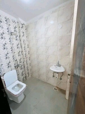 Bathroom in 1 BHK Apartment at Palm Residency Chhatarpur, Chattarpur – for Rent