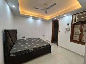 Bedroom in 3 BHK Apartment at Chattarpur – for Rent