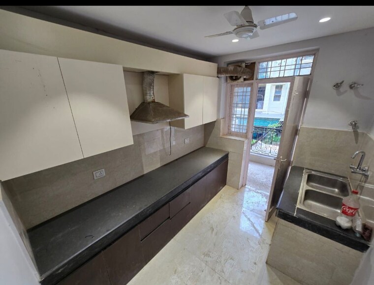 Kitchen, ss-mayfield-gardens 3.5 Bedroom 270 Sq.Yd. Builder Floor In Sector 51 Gurgaon 10356652