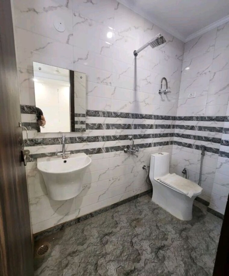 Bathroom, chattarpur 1 Bedroom 500 Sq.Ft. Apartment In Chattarpur Delhi 10356663