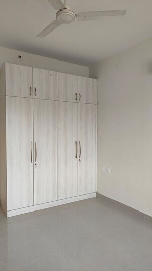 Room in 3 BHK Apartment at Sare Club Terraces, Sector 92 – for Sale