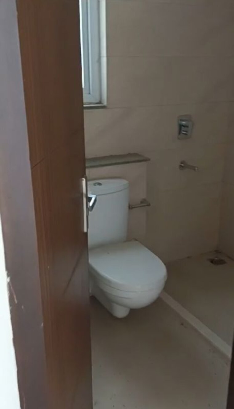 Bathroom, puri-aanandvilas 3 Bedroom 1940 Sq.Ft. Apartment In Sector 81 Faridabad 10356667