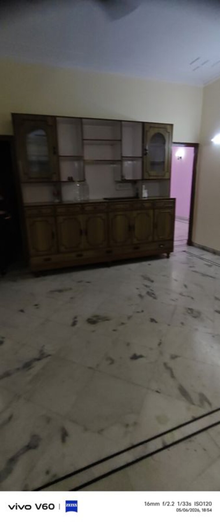 Room, sector 26 3 Bedroom 162 Sq.Mt. Independent House In Sector 26 Noida 10356671