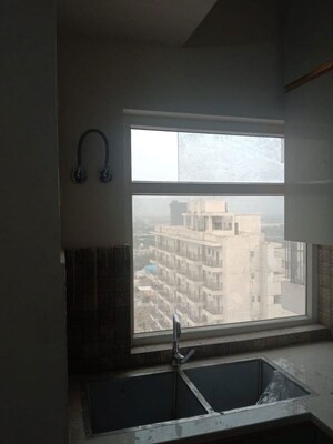 Room in 3 BHK Apartment at Pivotal Paradise, Sector 62 – for Rent
