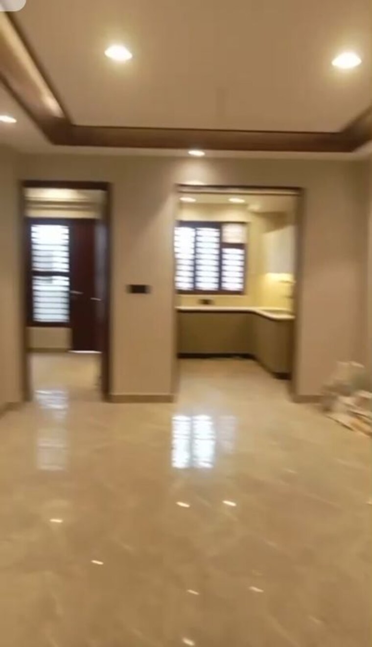 Living Room, rps-palm-drive 3 Bedroom 125 Sq.Yd. Builder Floor In Sector 88 Faridabad 10356683