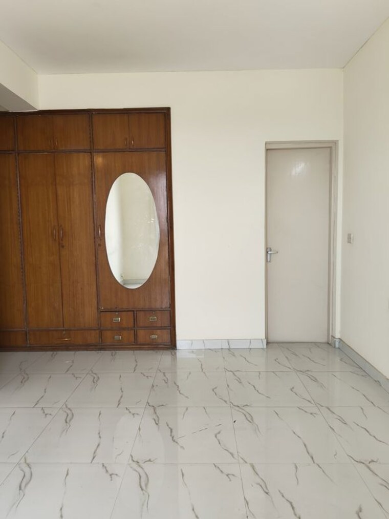 Room, unitech-the-residences-gurgaon 2 Bedroom 1145 Sq.Ft. Apartment In Sector 33 Gurgaon 10356682