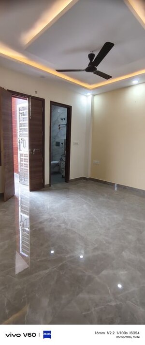 Room in 2 BHK Independent House at Sector 49 – for Rent
