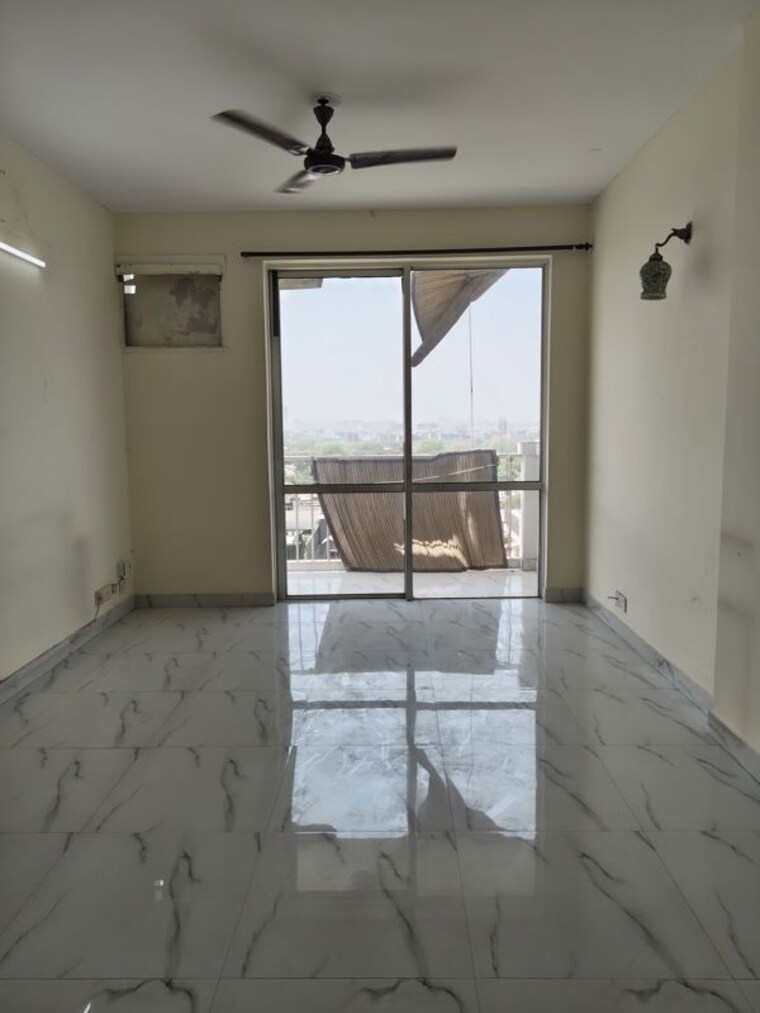 Room, unitech-the-residences-gurgaon 2 Bedroom 1150 Sq.Ft. Apartment In Sector 33 Gurgaon 10356693
