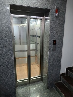 Building Lobby in 4 BHK Builder Floor at Sector 84 – for Rent