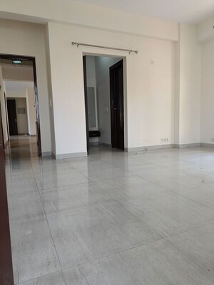 Room in 3.5 BHK Apartment at Atlantis CGHS, Sector 47 – for Rent