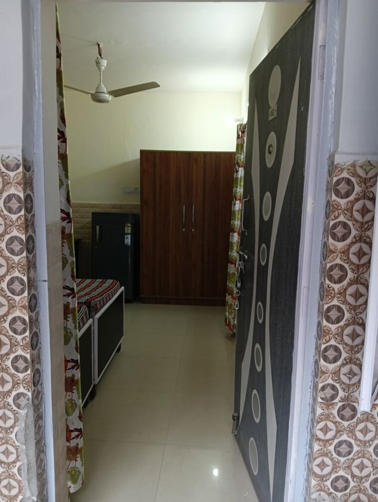 Room, jawahar nagar 1 RK 300 Sq.Ft. Apartment In Jawahar Nagar Delhi 10356760