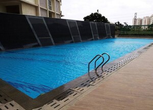 Swimming Pool in 3 BHK Apartment at Lodha Meridian, Kukatpally – for Rent