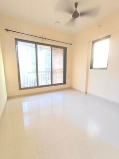 2 BHK + Servant Room Apartment For Rent in Kalpataru Classic