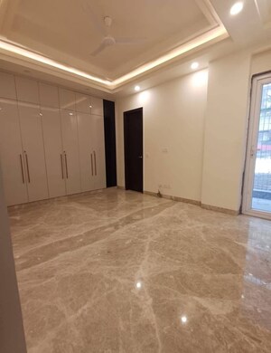 Master Bedroom in 3 BHK Builder Floor at Kalkaji – for Rent