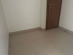 Room in 3.5 BHK Apartment at Sagitarius Bluegrass Residences Tower 2, Kalyani Nagar – for Rent