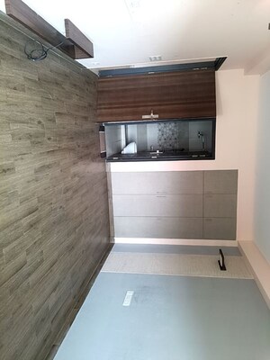 Room in 4 BHK Apartment at S S Southend, Sector 49 – for Rent