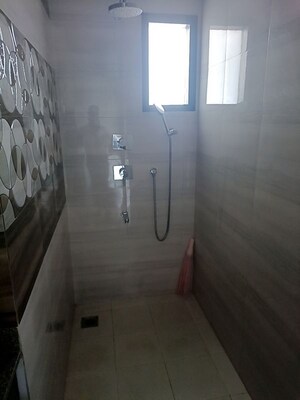 Bathroom in 4 BHK Apartment at S S Southend, Sector 49 – for Rent