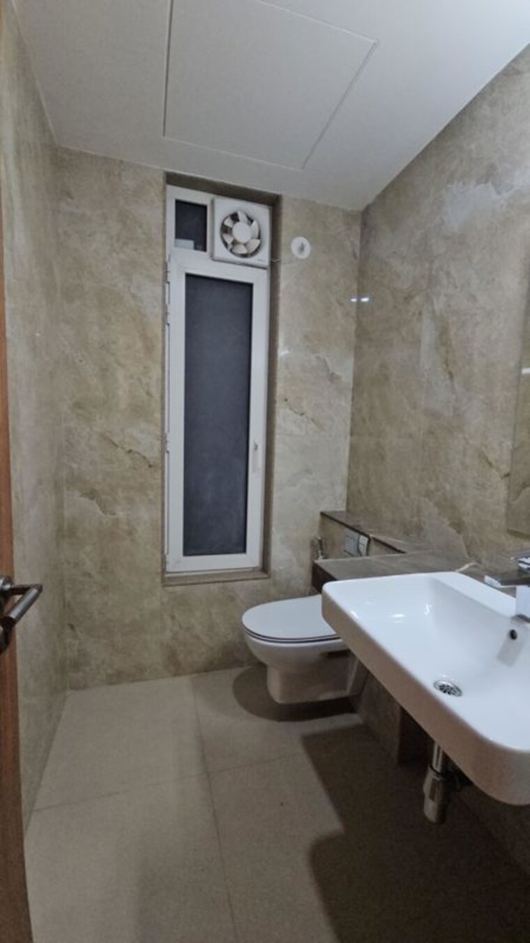 Bathroom, sagitarius-bluegrass-residences-tower-2 3.5 Bedroom 1327 Sq.Ft. Apartment In Kalyani Nagar Pune 10356887