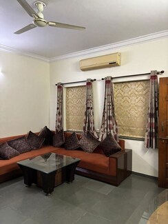 4 BHK + Pooja Room,Extra Room Independent House For Sale in Narendra Nagar