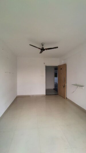 Room in 2 BHK Apartment at Civil Lines – for Rent
