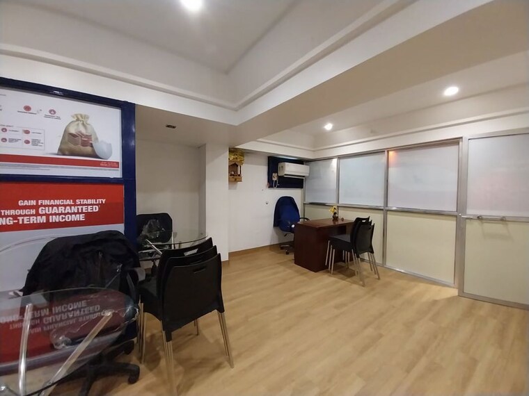 Team Area, rangoli-time-complex Commercial Office Space 1000 Sq.Ft. In Dadar East Mumbai 10356925
