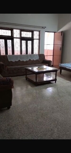 Common Area in 4 BHK Apartment at Langford Town – for Rent