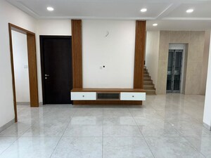Room in 5 BHK Villa at Muppas Indraprastha, Tellapur – for Rent