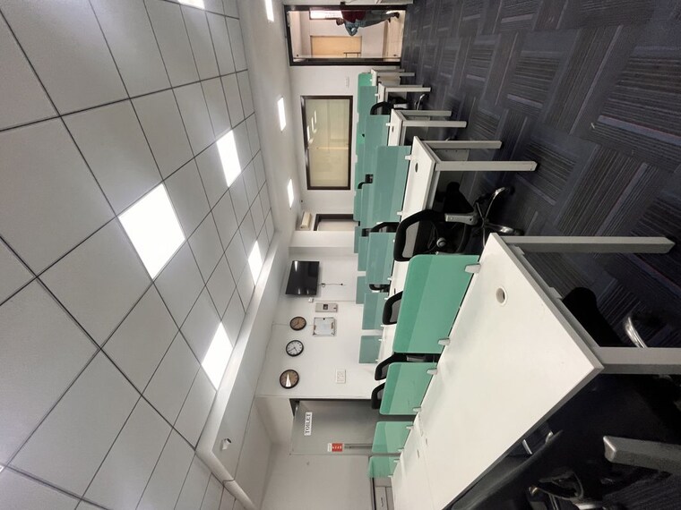 Team Area, netaji subhash place Commercial Office Space 3500 Sq.Ft. In Netaji Subhash Place Delhi 10356936