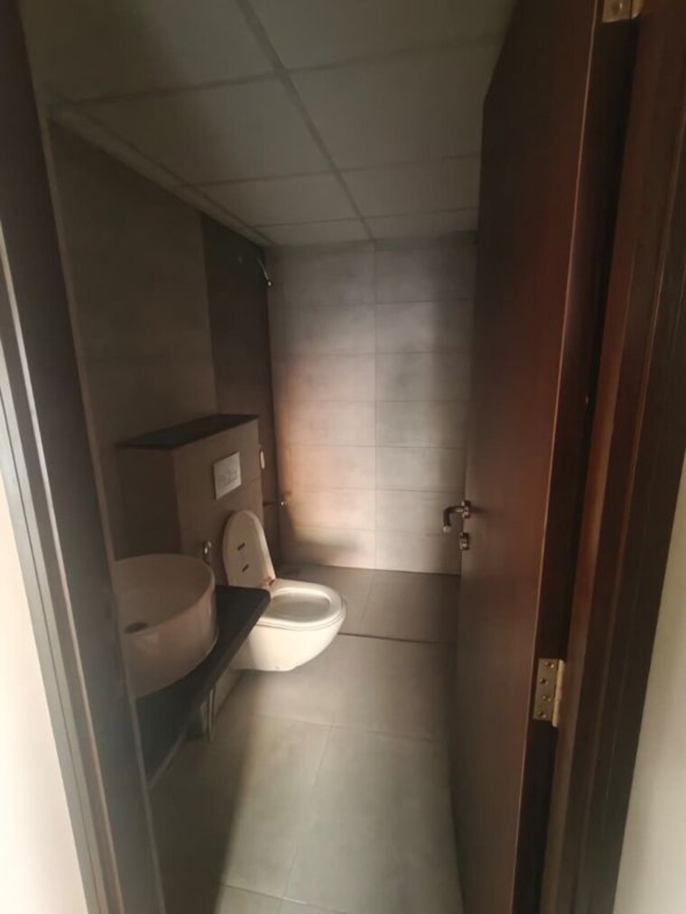Bathroom, mahindra-alcove 1 Bedroom 460 Sq.Ft. Apartment In Chandivali Mumbai 10356942