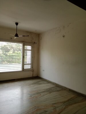 Room in 2.5 BHK Builder Floor at Model Town – for Rent