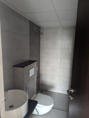 Bathroom in 1 BHK Apartment at Nahar Amaryllis Towers and Plaza, Chandivali – for Rent