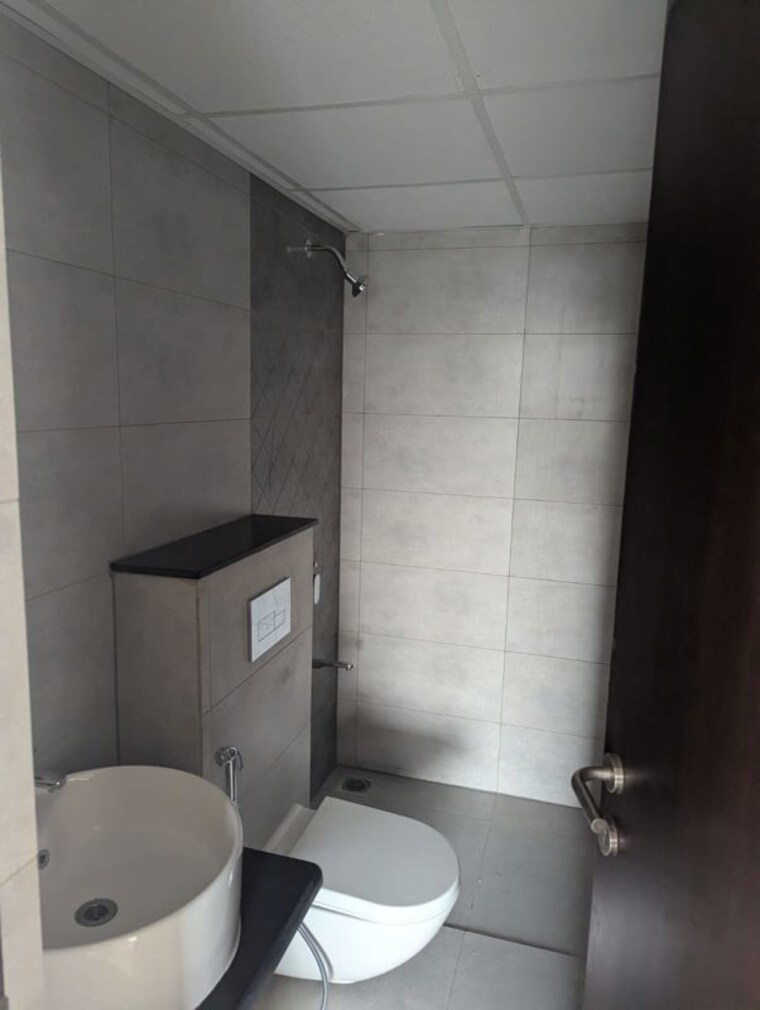 Bathroom, nahar-amaryllis-towers-and-plaza 1 Bedroom 460 Sq.Ft. Apartment In Chandivali Mumbai 10356951