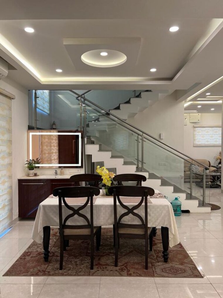 Dining area, mantri-group-mantri-euphoria 5 Bedroom 3150 Sq.Ft. Villa In Narsingi Hyderabad 10356955