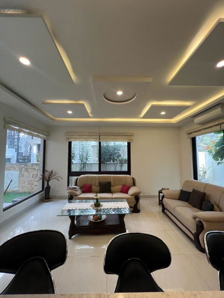 Living Room, mantri-group-mantri-euphoria 5 Bedroom 3150 Sq.Ft. Villa In Narsingi Hyderabad 10356955