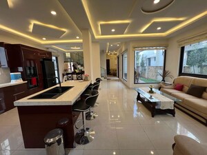 Living Room in 5 BHK Villa at Mantri Group Mantri Euphoria, Narsingi – for Rent