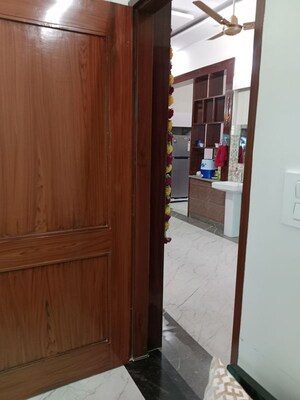 Room in 6+ BHK Independent House at Model Town – for Sale