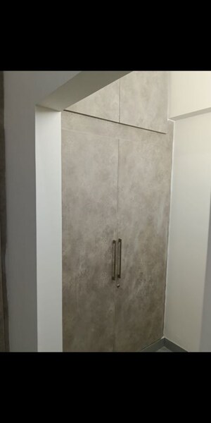 Bathroom in 6 BHK Independent House at Sector 33 – for Rent