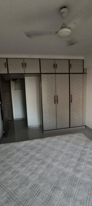 Building Lobby in 2 BHK Apartment at Jamuna CHS Malad East, Malad East – for Rent