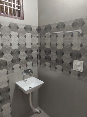 Team Area in 3 BHK Villa at Sector 9 – for Rent