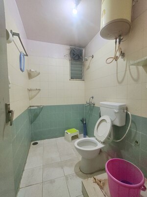 Bathroom in 2 BHK Apartment at Creative Environs, Hsr Layout – for Rent