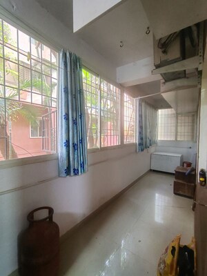 Room in 2 BHK Apartment at Creative Environs, Hsr Layout – for Rent