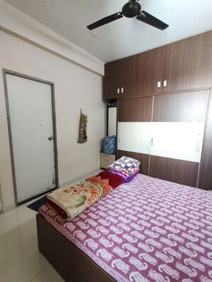Bedroom in 2 BHK Apartment at Ambawadi – for Rent