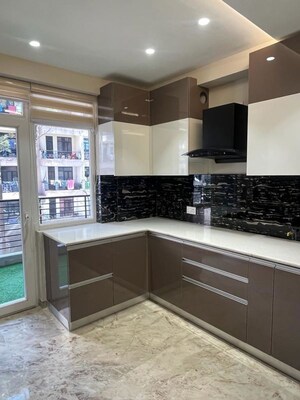 Kitchen in 3 BHK Builder Floor at Shalimar Bagh – for Rent