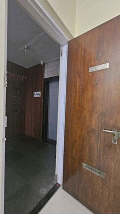 1 BHK + Basement Apartment For Rent in Chinar Apartment 5