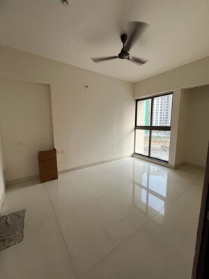 Room in 1 BHK Apartment at Lodha Casa Viva, Majiwada – for Rent