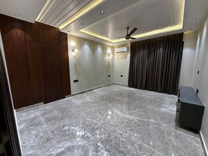 Bedroom in 4 BHK Builder Floor at Ansal API Esencia, Sector 67 – for Sale